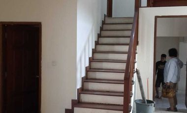 Rumah disewakan  Kampung Utan, Ciputat. Unfurnished.