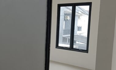 rumah minimalis paling sejuk di cibinong dekat pusat perbelanjaan