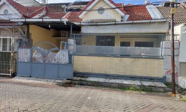 Rumah disewakan di Mulyorejo, Surabaya