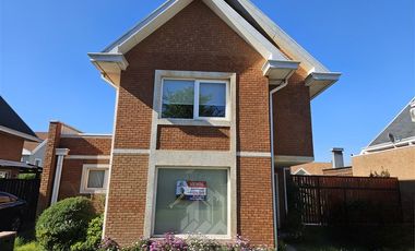 Casa en Venta en a una cuadra de Balmaceda