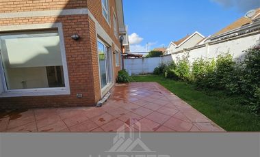 Casa en Venta en a una cuadra de Balmaceda