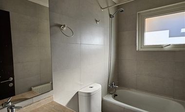 Casa en Venta en a una cuadra de Balmaceda