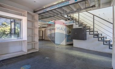 ESPECTACULAR¡¡ PROPIEDAD COMERCIAL PARA NEGOCIO.