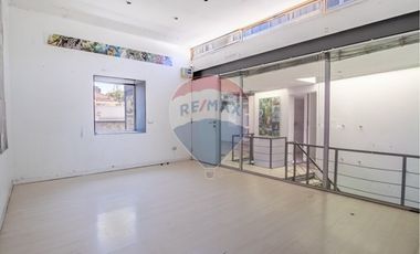 ESPECTACULAR¡¡ PROPIEDAD COMERCIAL PARA NEGOCIO.