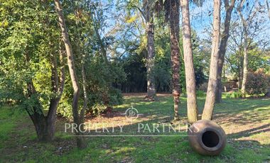 Casa patronal en exclusivo sector