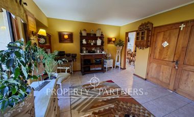 Casa patronal en exclusivo sector