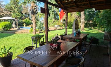 Casa patronal en exclusivo sector