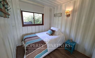 Linda casa con gran vista a orilla de lago