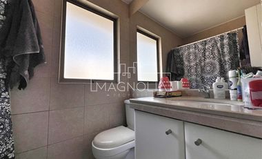 Casa en Arriendo en AVENIDA CHAMISERO