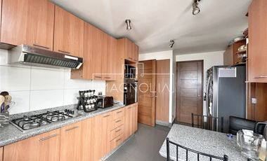 Casa en Arriendo en AVENIDA CHAMISERO