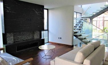 Jardines del Pedregal, Residencia de lujo con Casa Club