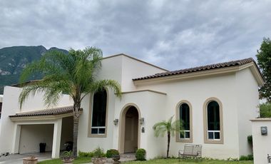 Casa en Renta en Sierra Alta, Carretera Nacional. MTY