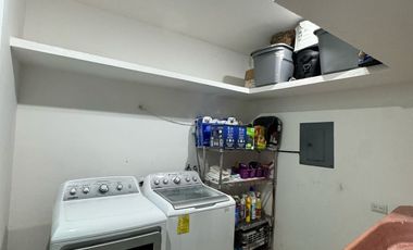 CASA EN VENTA DE 6 RECÁMARAS EN MOTUL, YUCATÁN