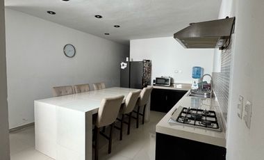 CASA EN VENTA DE 6 RECÁMARAS EN MOTUL, YUCATÁN