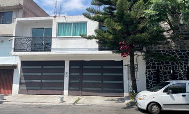 Se vende edificio seminuevo para terminar en Pedregal de Santa Ursula