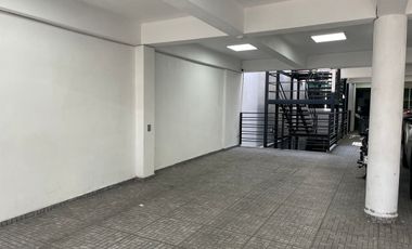 Se vende edificio seminuevo para terminar en Pedregal de Santa Ursula