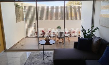 Renta departamento en  Firenze  3 recámaras