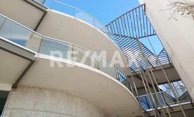 Renta departamento en  Firenze  3 recámaras