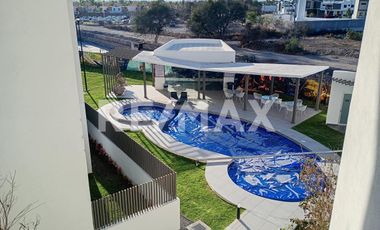 Renta departamento en  Firenze  3 recámaras