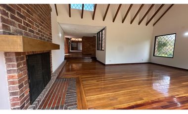 CASA CAMPESTRE COTA ARRIENDO