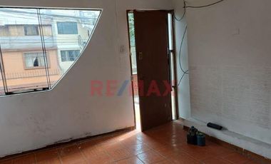 Venta De Casa En Chorrillos Con 6 Departamentos + Azotea