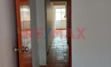 Venta De Casa En Chorrillos Con 6 Departamentos + Azotea