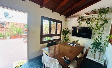 Casa con patio en Vicente Lopez