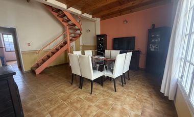 Venta - Casa de 4 dormitorios en Zona Centro - C107