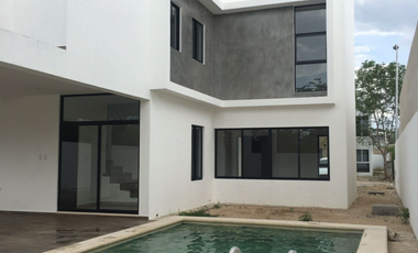 Hermosa casa en venta en Paseos del Mayab Conkal, Yucatán