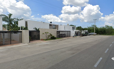 Hermosa casa en venta en Paseos del Mayab Conkal, Yucatán