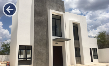 Hermosa casa en venta en Paseos del Mayab Conkal, Yucatán
