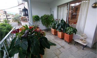 Vendo en Belén Miravalle segundo piso