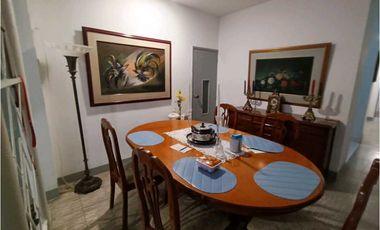 Vendo en Belén Miravalle segundo piso