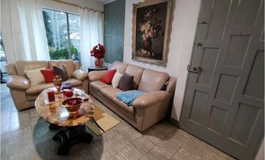 Vendo en Belén Miravalle segundo piso