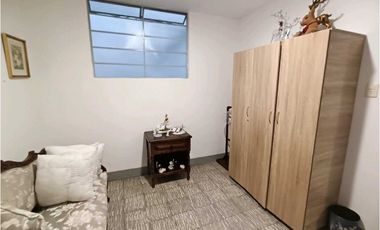 Vendo en Belén Miravalle segundo piso