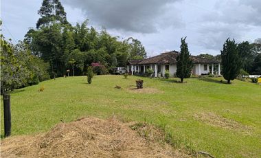 Casa Finca  en venta – La Ceja, Vereda Las Lomitas