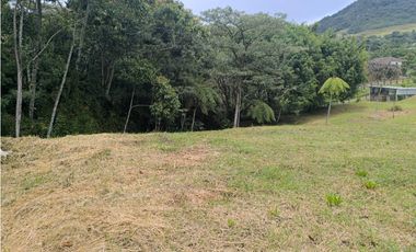 Casa Finca  en venta – La Ceja, Vereda Las Lomitas