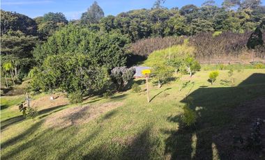 Casa Finca  en venta – La Ceja, Vereda Las Lomitas