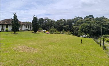 Casa Finca  en venta – La Ceja, Vereda Las Lomitas