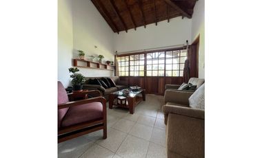 Casa Finca  en venta – La Ceja, Vereda Las Lomitas