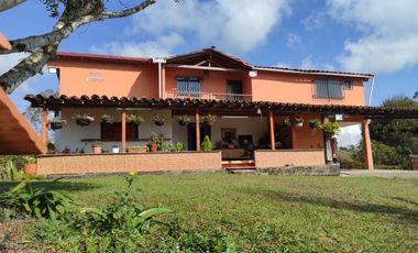 Casa finca campestre en venta – Guarne,  Antioquia