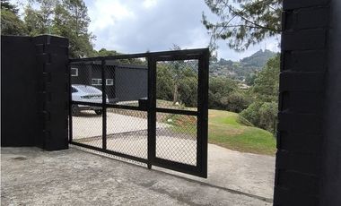 Casa en Venta en Medellín Santa Elena