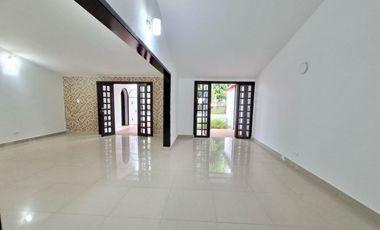 SE VENDE CASA EXTERNA EN EL REFUGIO SUR CALI