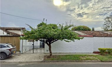 SE VENDE CASA EXTERNA EN EL REFUGIO SUR CALI