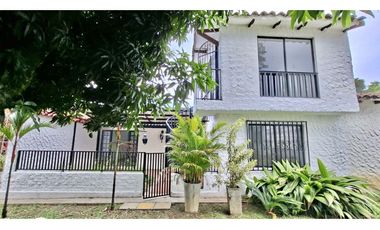 SE VENDE CASA EXTERNA EN EL REFUGIO SUR CALI