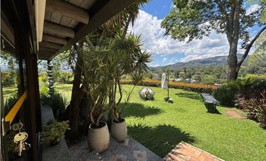 Arriendo casa campestre un nivel con vista en unidad cerrada Rionegro