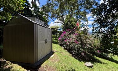 Arriendo casa campestre un nivel con vista en unidad cerrada Rionegro