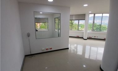 Oficina en Arriendo Manila Medellín