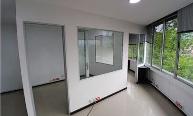 Oficina en Arriendo Manila Medellín