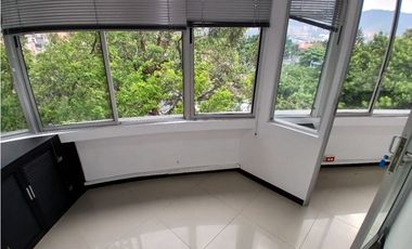 Oficina en Arriendo Manila Medellín